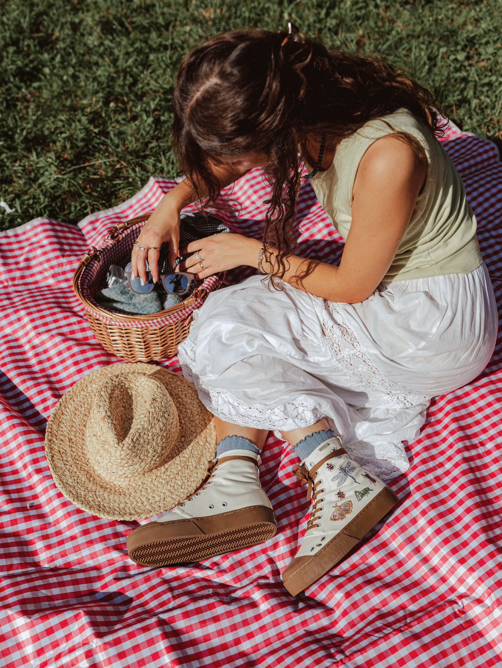 Backyard Bug Platform High Top - Image 5
