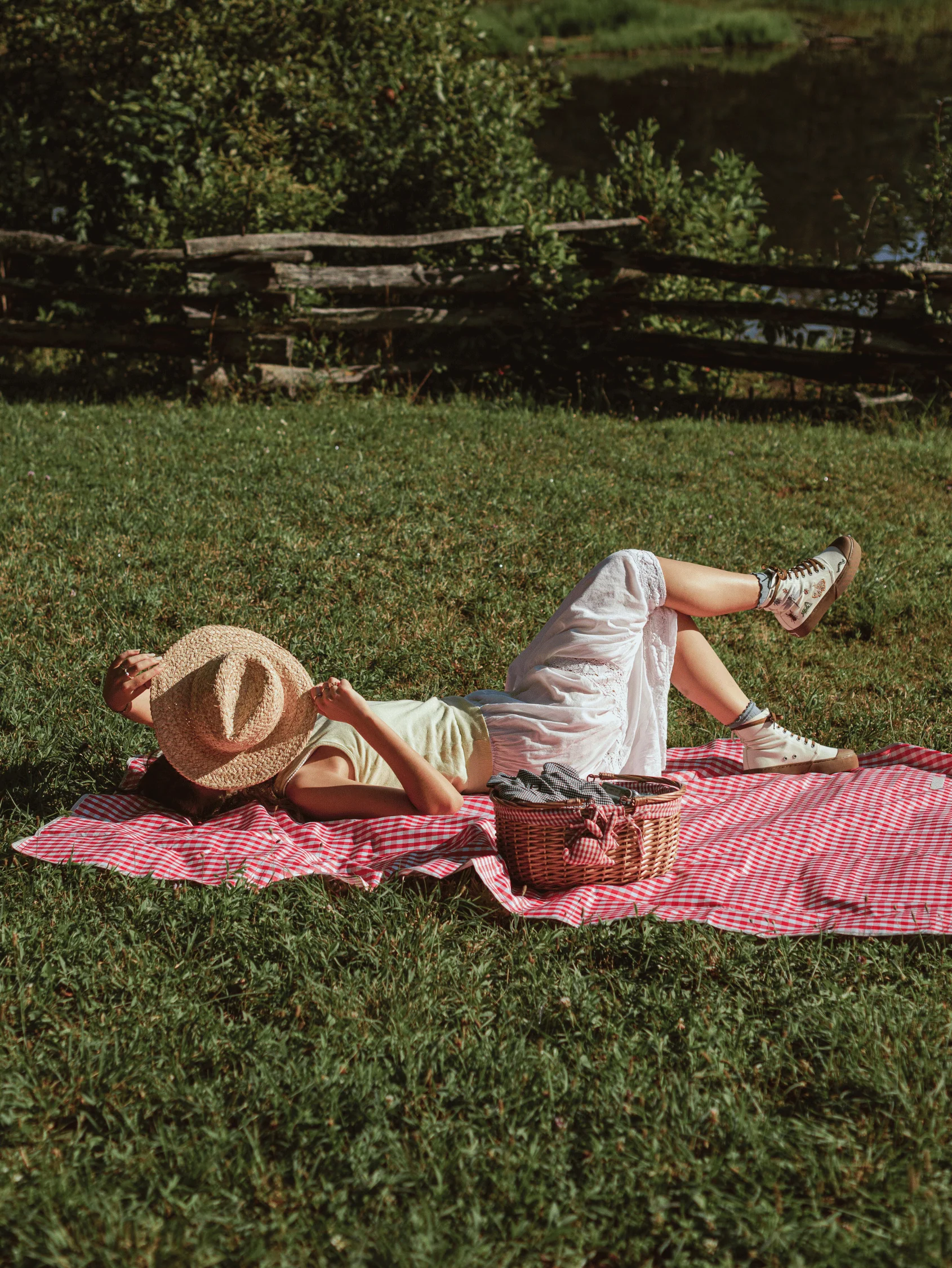 Backyard Bug Platform High Top - Image 6