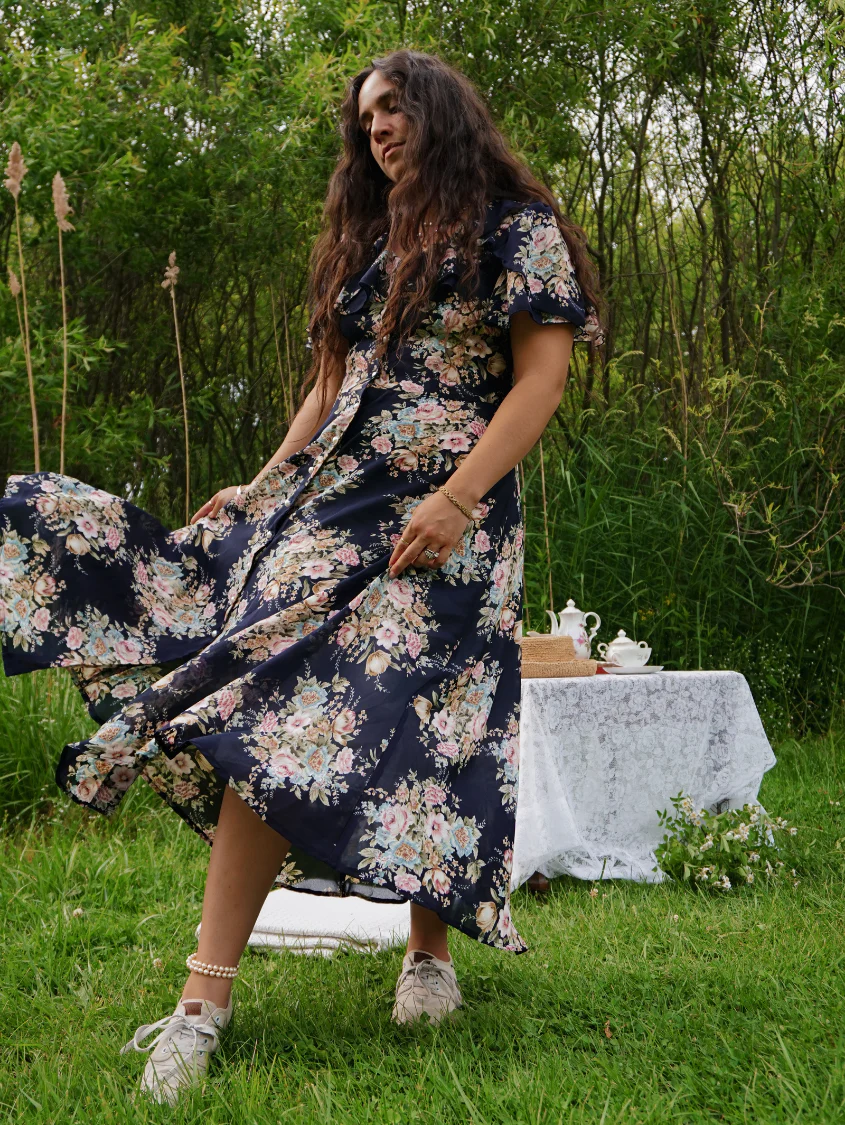 London Fog Floral Low Top - Image 11