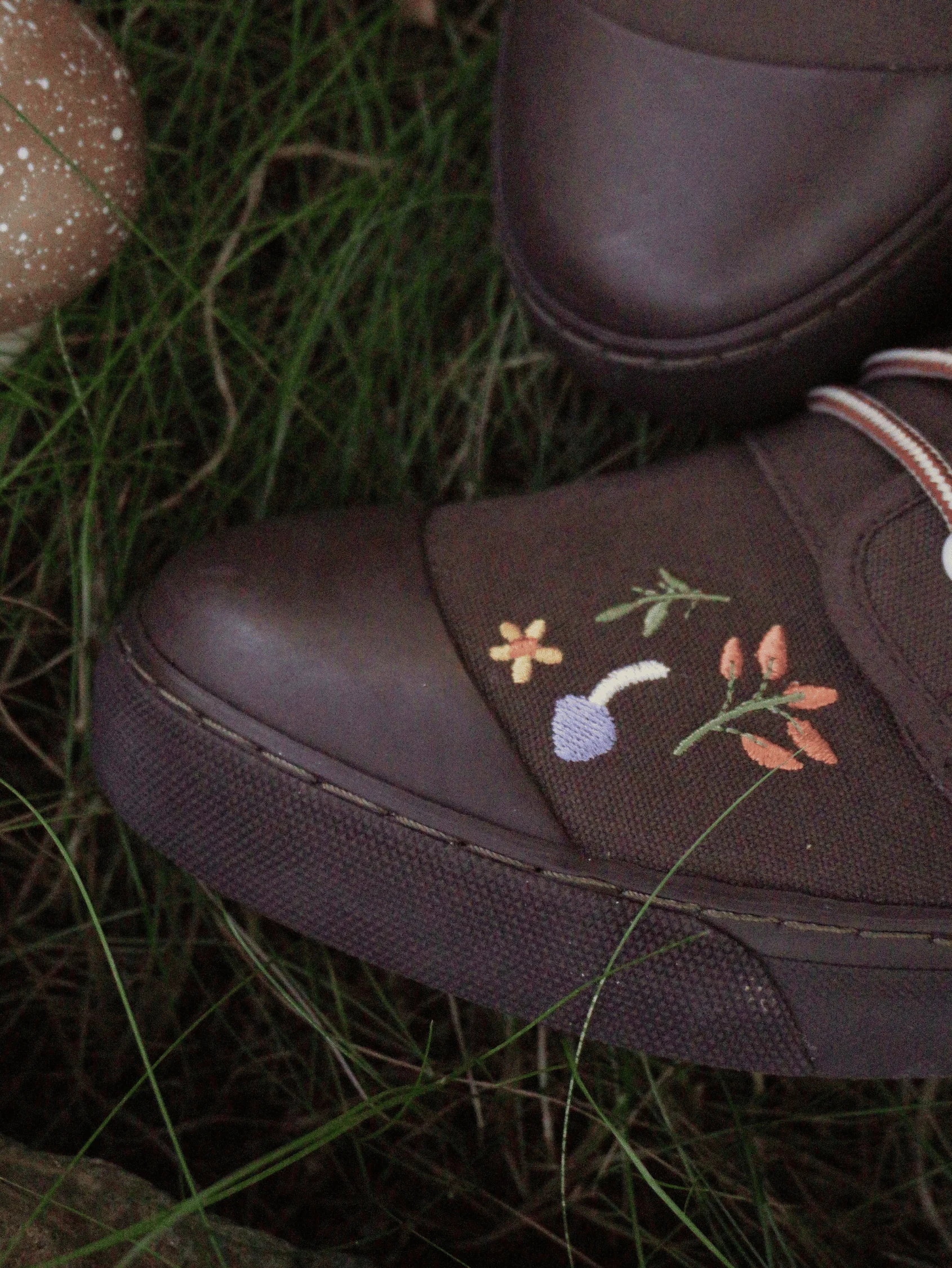 Maple Meadow High Top - Image 7