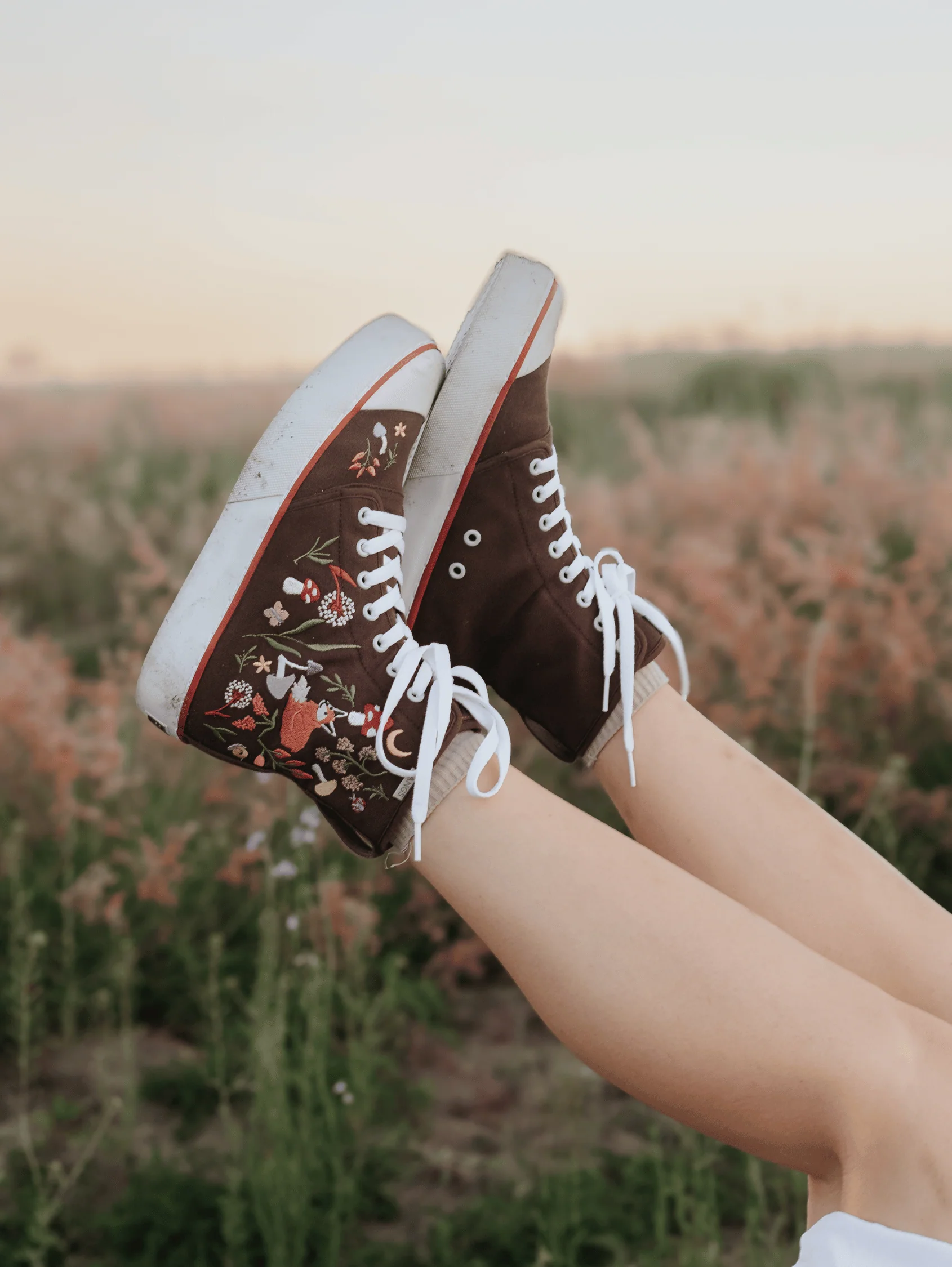 Maple Meadow Platform High Top - Image 21