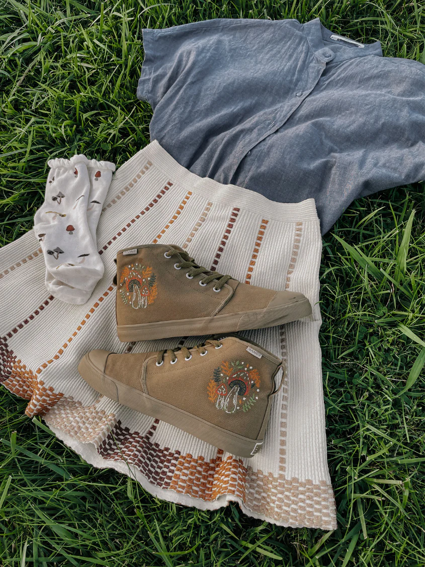 Mushroom Meadow High Top - Image 20