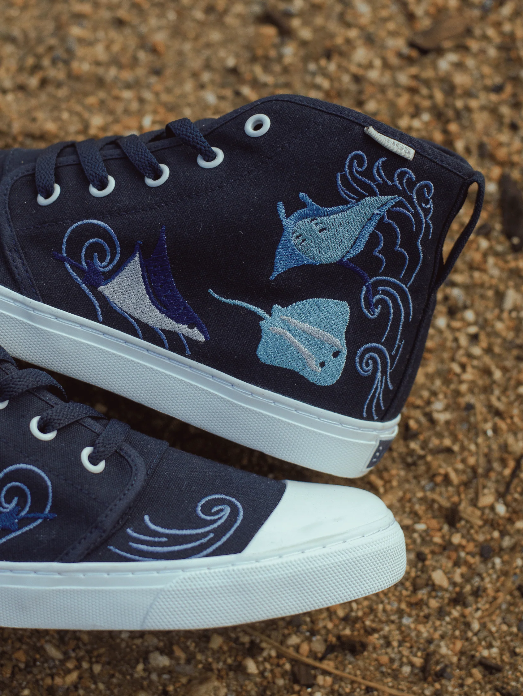 Wave Rider High Top - Image 6